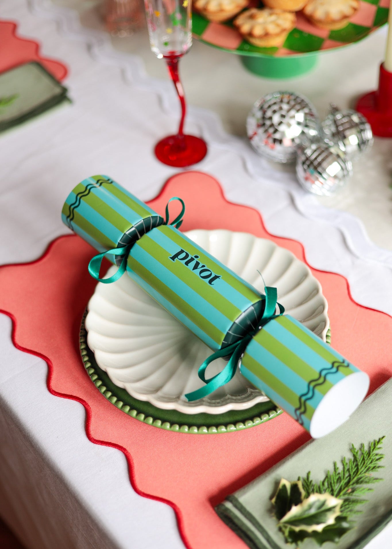 Christmas Cracker Single (DIY Earrings Kit) - Pre-Order
